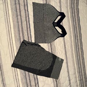 PINK sports bra (L) and leggings (XL) in grey/black
